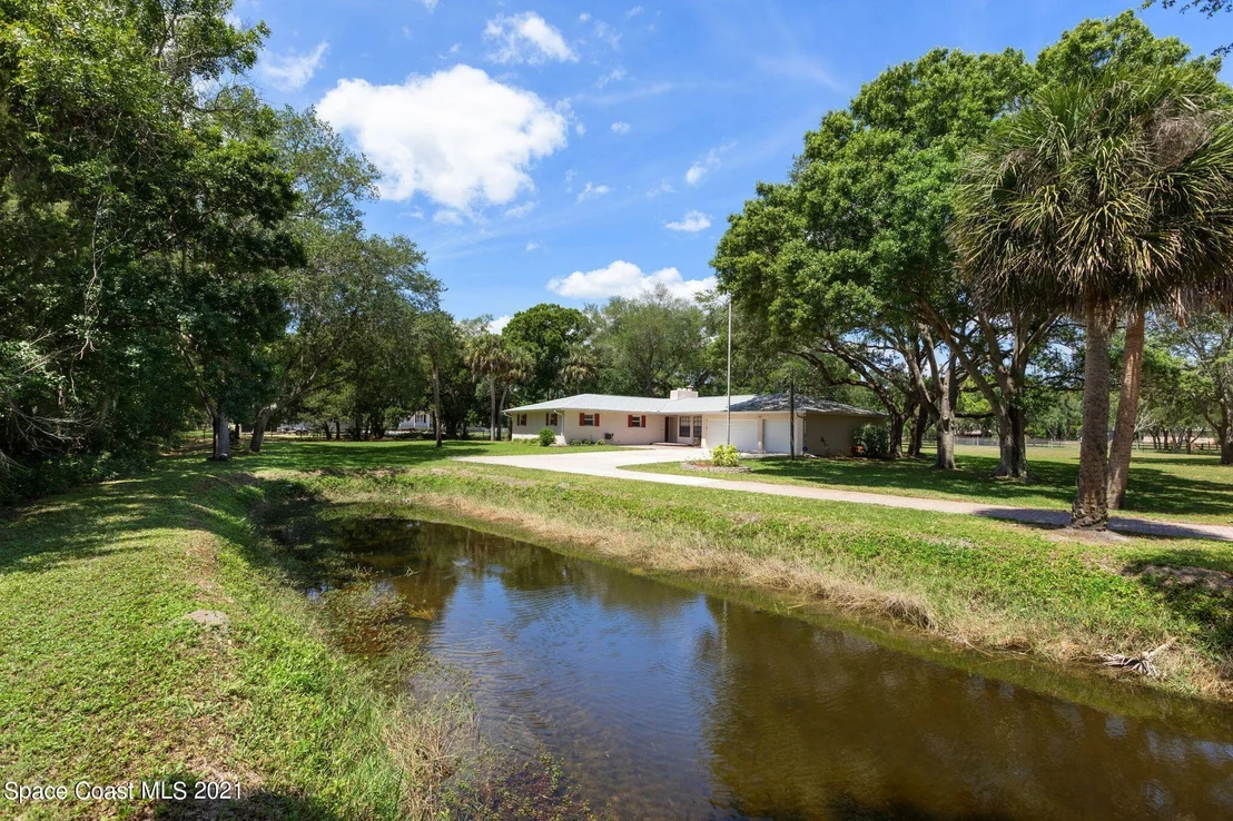 Photo of 1900 Palomino Road