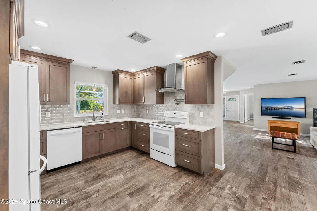 Photo of 423 6th Avenue
