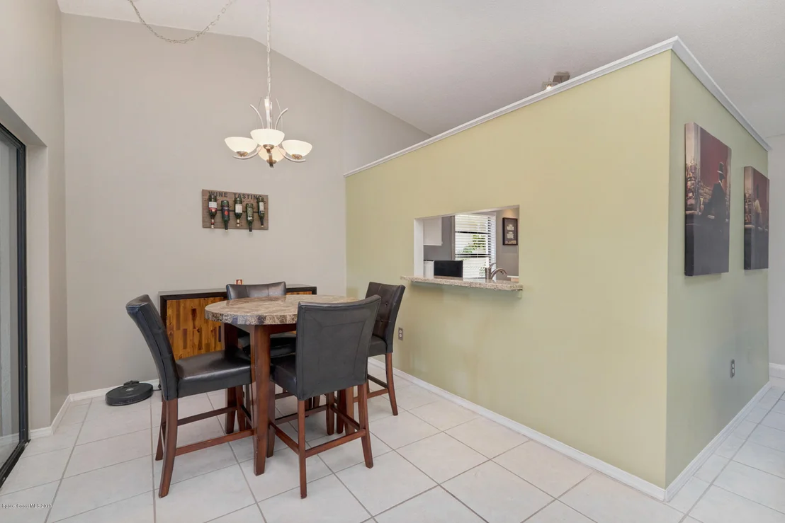 Photo of 1632 Clover Circle