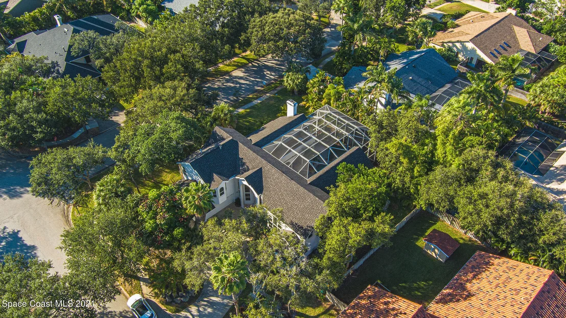 Photo of 472 Peregrine Drive