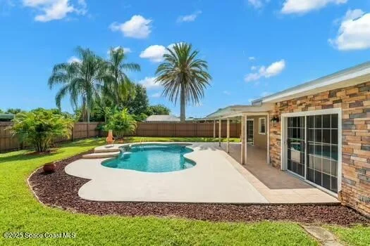 Photo of 933 Waialae Circle NE