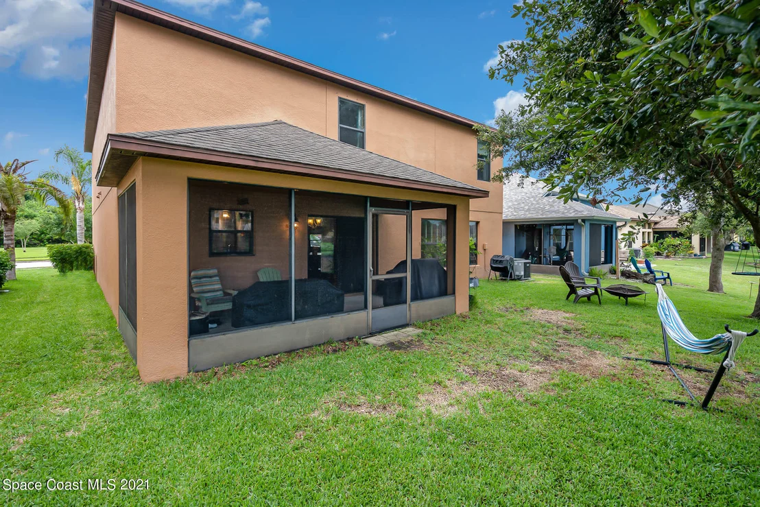 Photo of 215 Dryden Circle