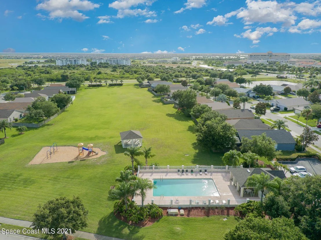 Photo of 470 Wickham Lakes Drive