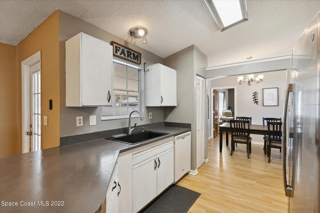 Photo of 6175 Wilderness Avenue
