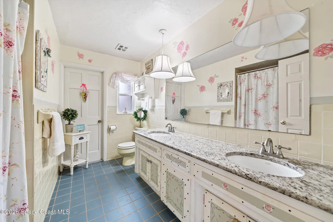 Photo of 2405 Brookside Drive