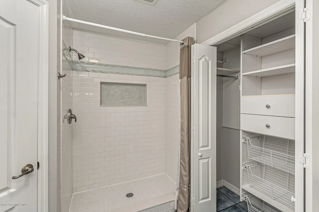 Photo of 2240 Pine Meadow Avenue