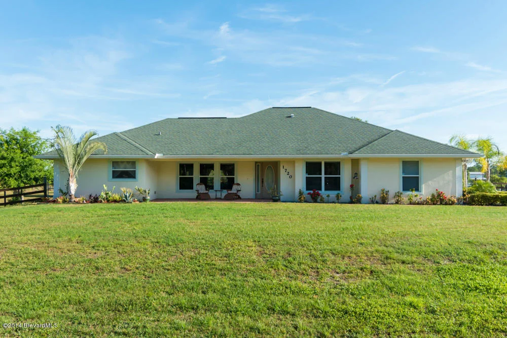 Photo of 1720 Benjamin Road