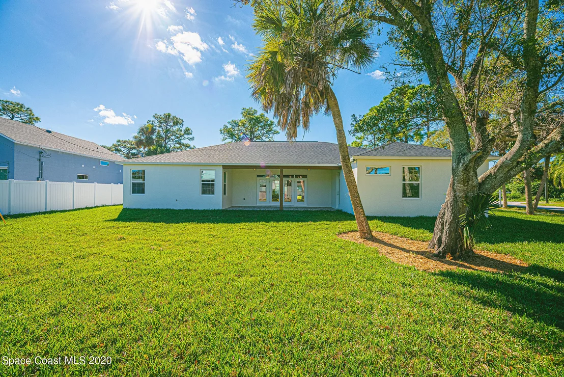 Photo of 431 Crescent Drive