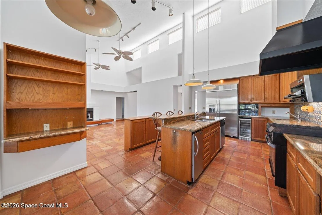Photo of 569 Crystal Lake Drive