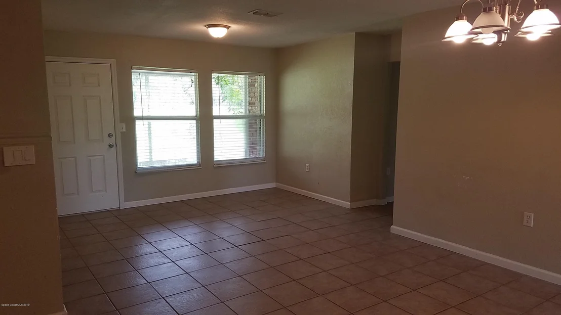 Photo of 2525 Malabar Road