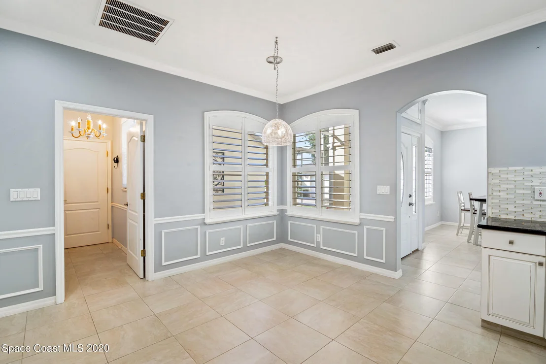 Photo of 1937 Golf Vista Boulevard