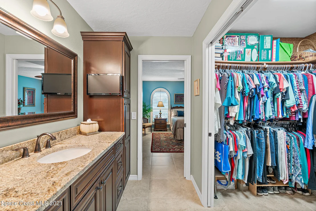 Photo of 539 Lanternback Island Drive