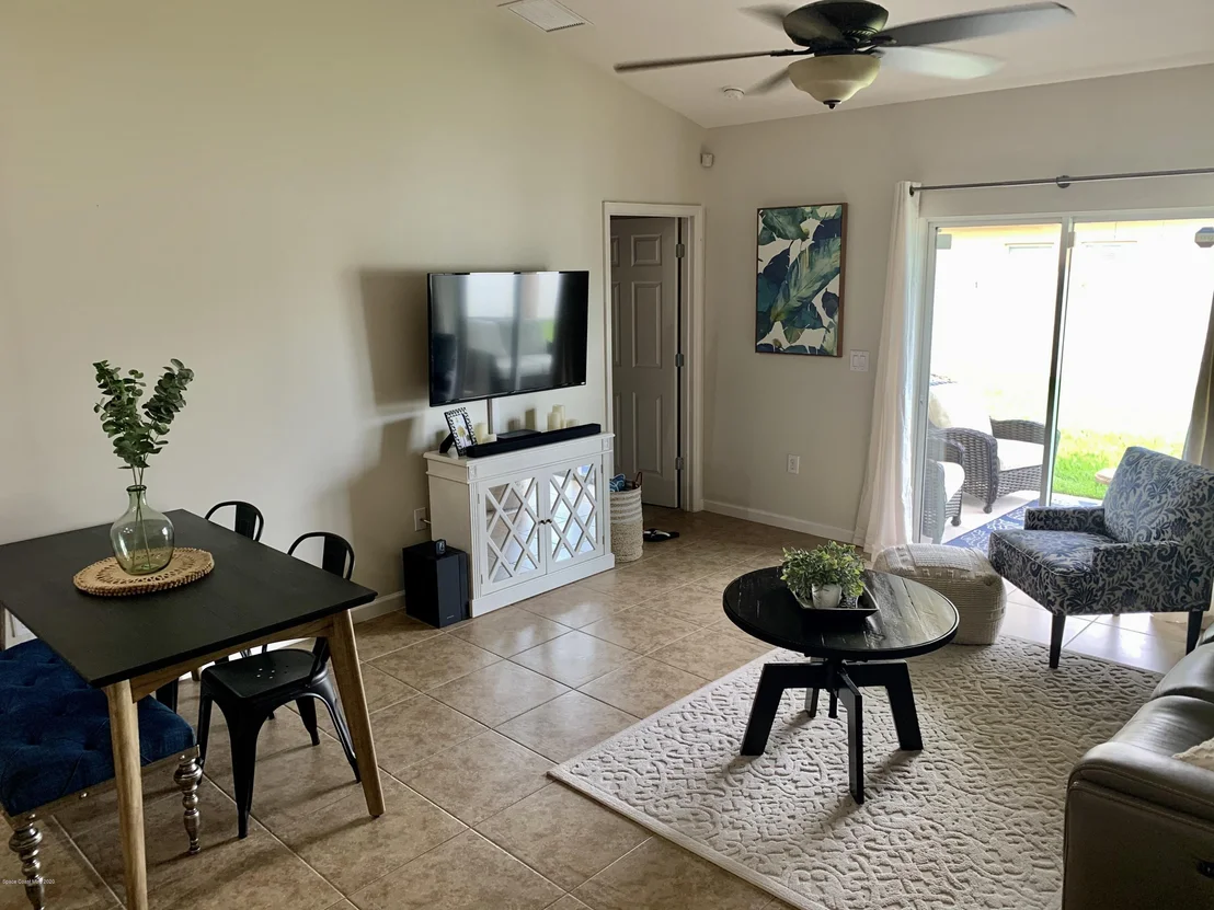 Photo of 1410 Corbett Lane