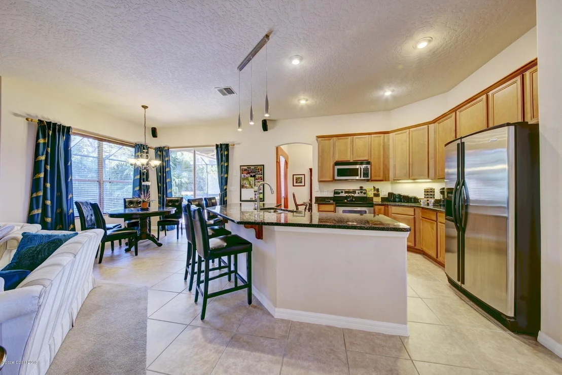 Photo of 4668 Alamanda Drive
