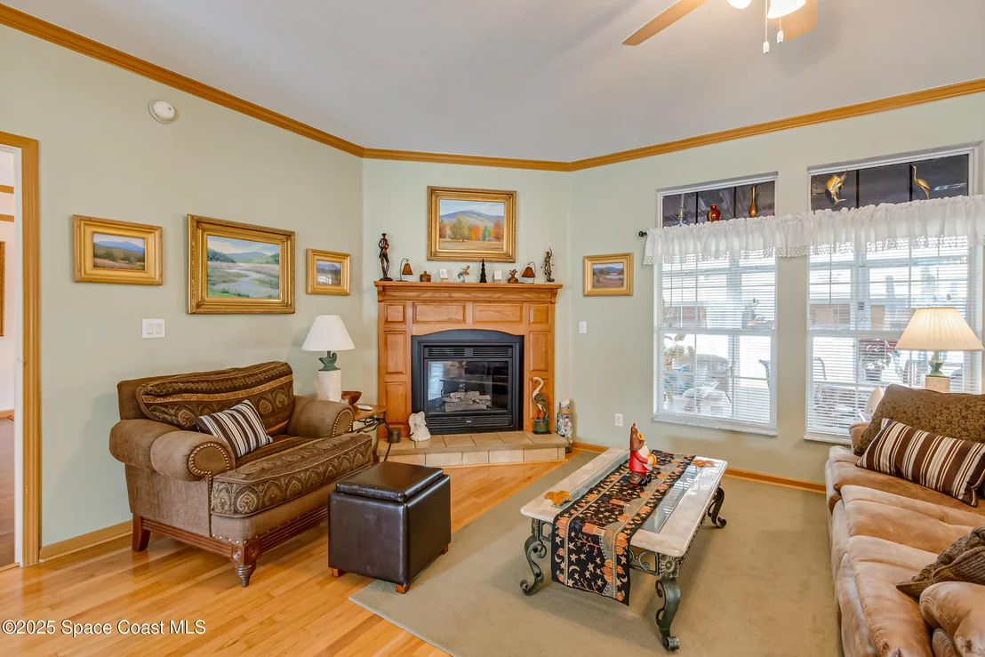 Photo of Unit 184 at 694 Outer Drive