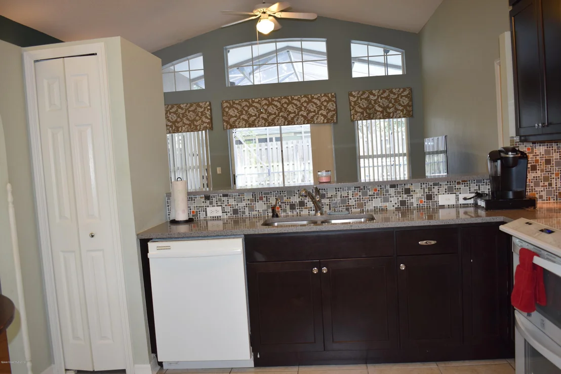 Photo of 8512 Ivanhoe Drive