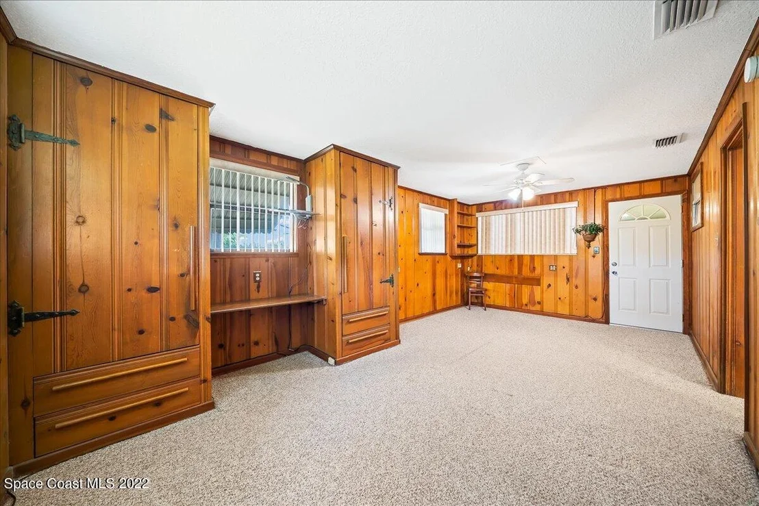 Photo of 926 Glenmore Circle