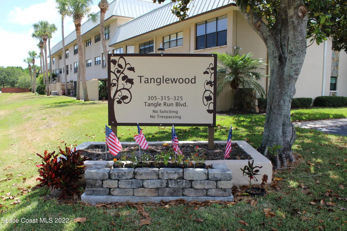 Photo of Unit 1128 at 325 Tangle Run Boulevard
