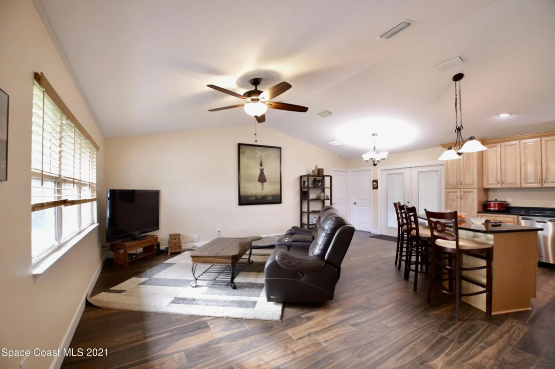 Photo of 9026 85th Place