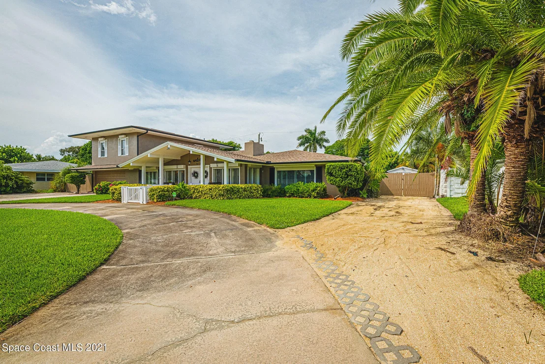 Photo of 616 Hibiscus Trail