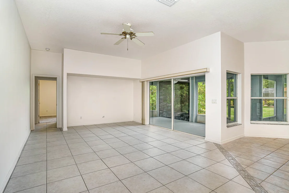 Photo of 4353 Long Lake Road