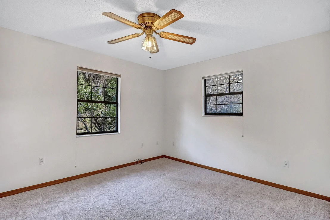 Photo of 1810 Laurel Oak Drive