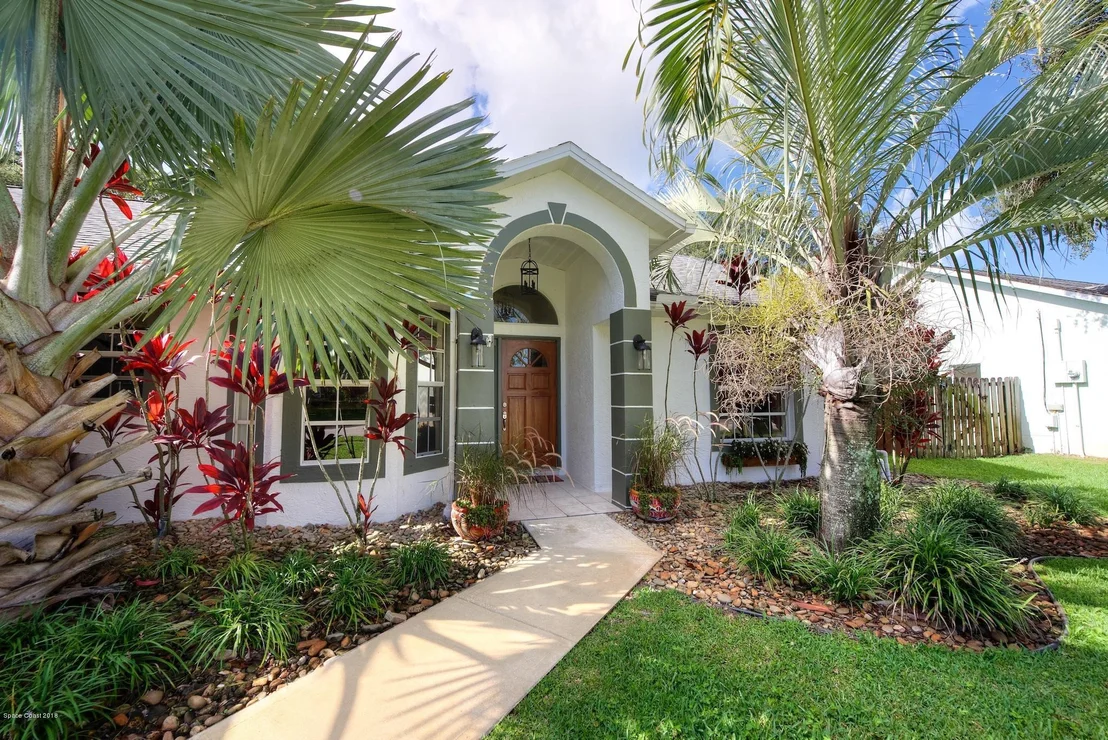 Photo of 3372 Lake View Circle