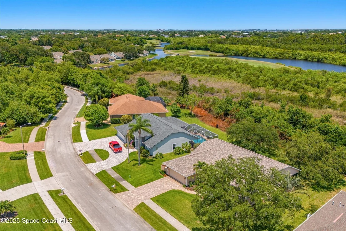 Photo of 952 Wildwood Drive