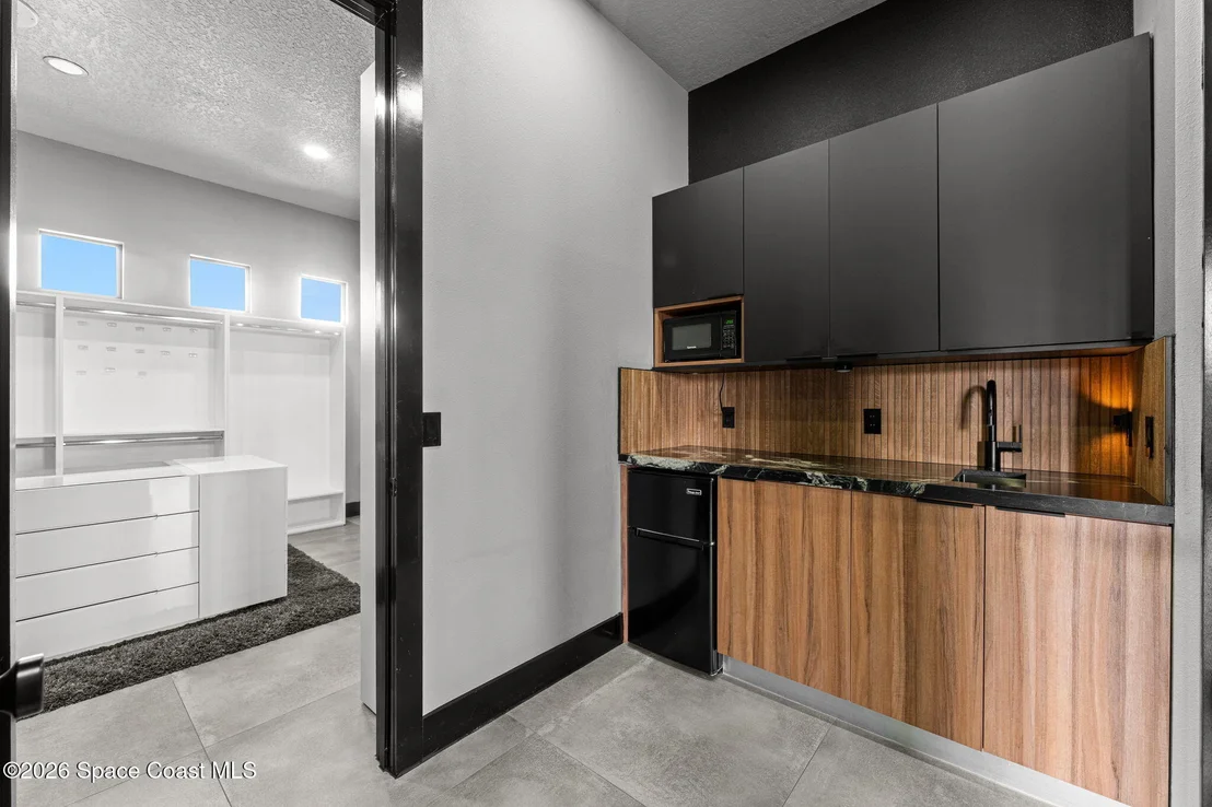 Photo of 2453 Westhorpe Drive