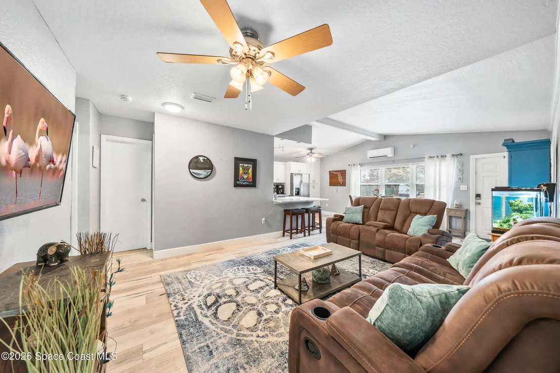 Photo of 251 Avenida Del Sol