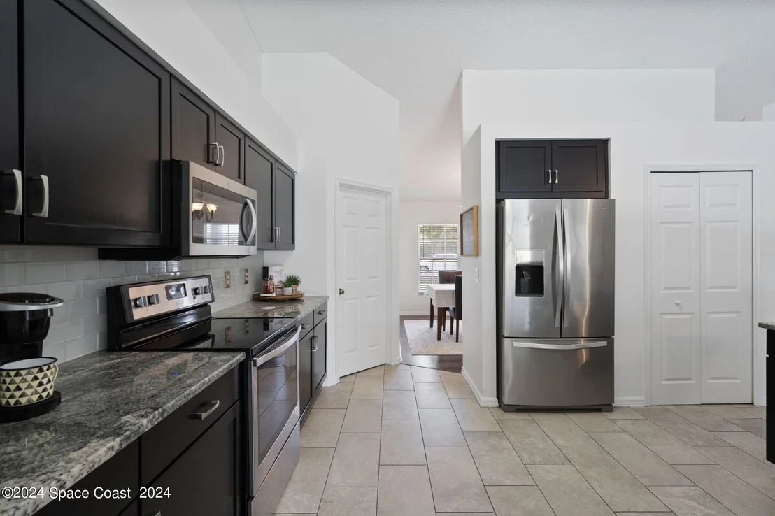 Photo of 1049 Jacaranda Circle