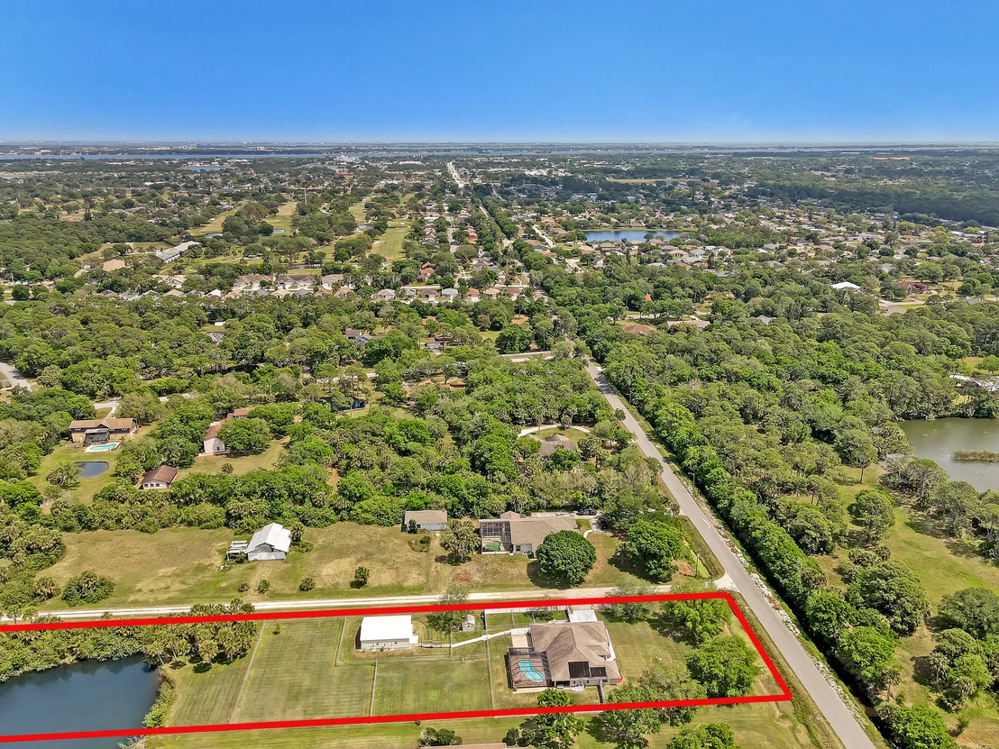 Photo of 1840 Barton Boulevard