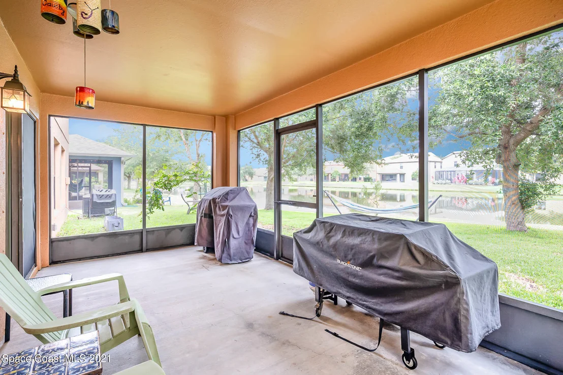 Photo of 215 Dryden Circle