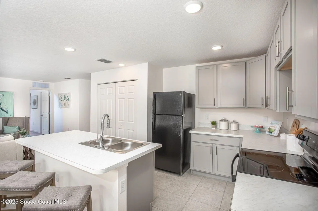 Photo of 1749 Palm Road