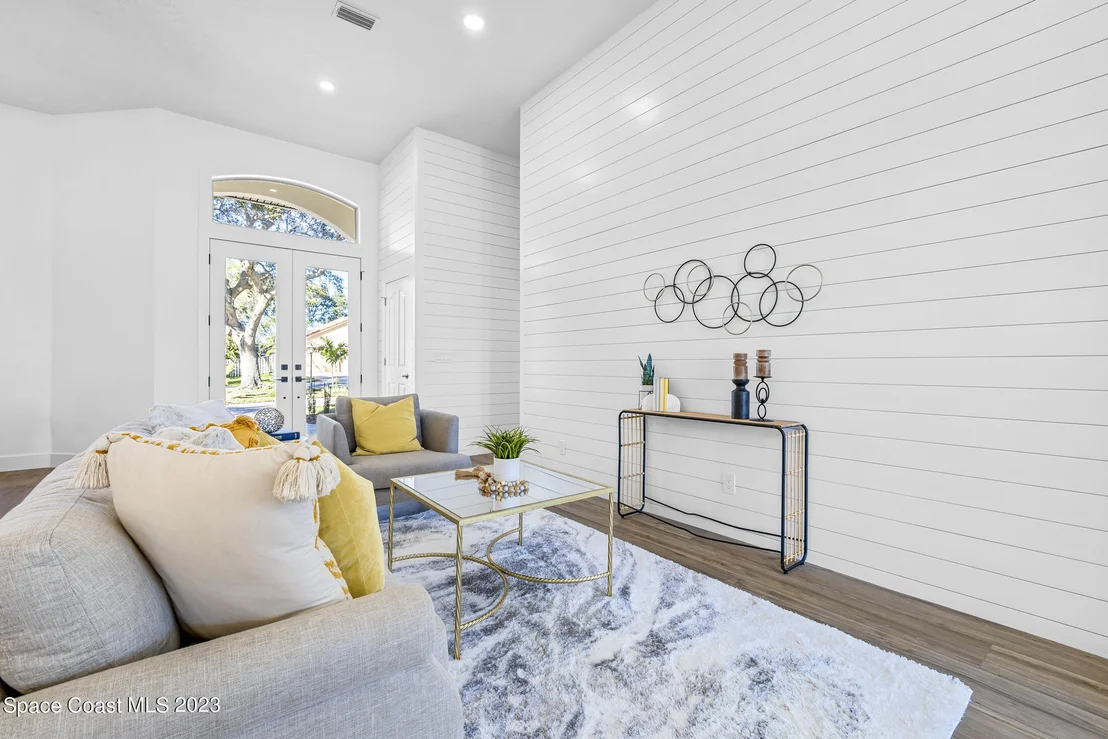 Photo of 473 Peregrine Drive