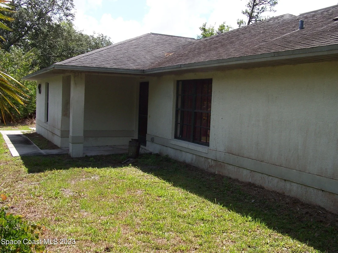 Photo of 3735 Felda Street