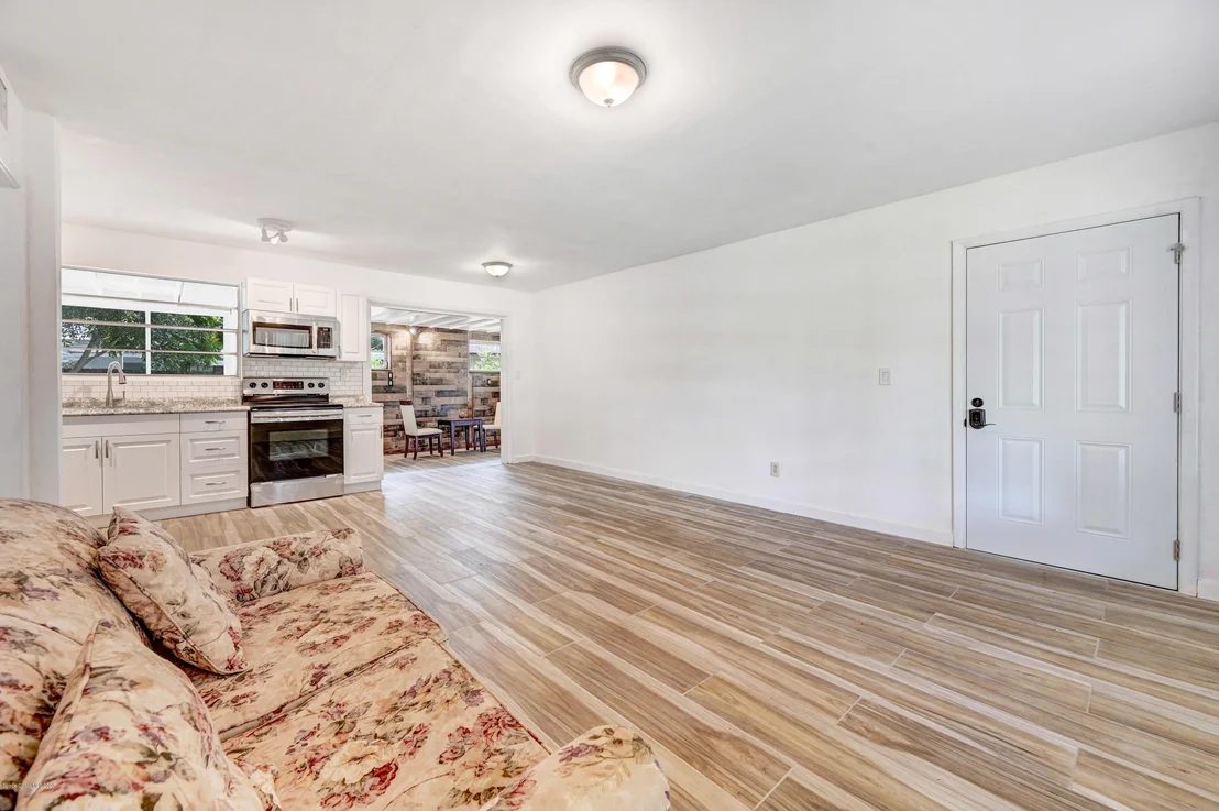 Photo of 1211 Westview Drive