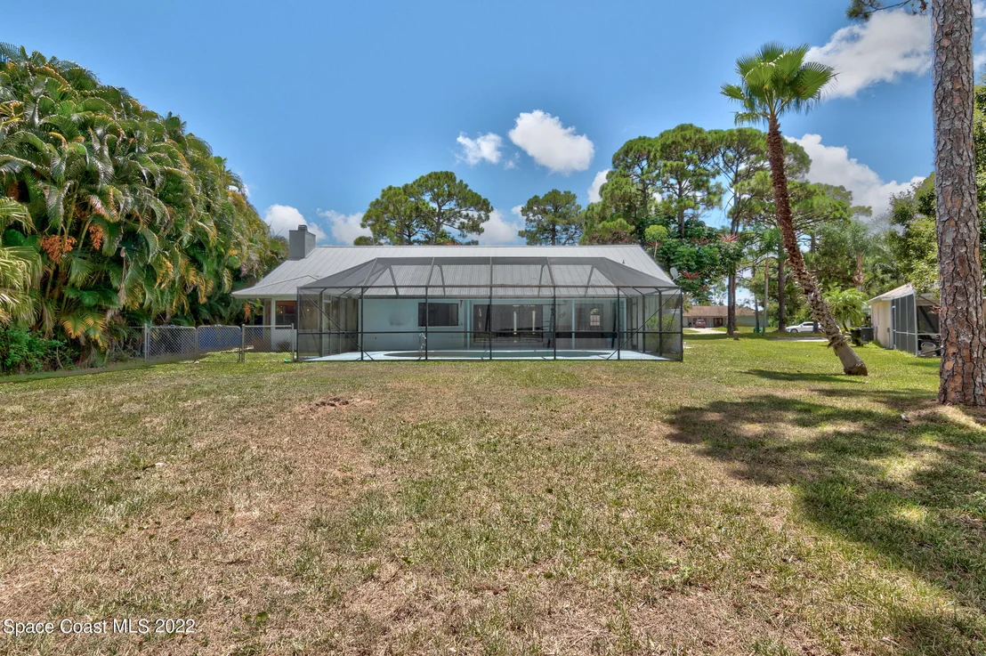 Photo of 4100 Redwood Drive