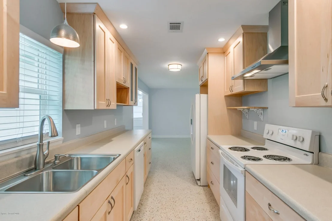 Photo of 312 Bunker Street