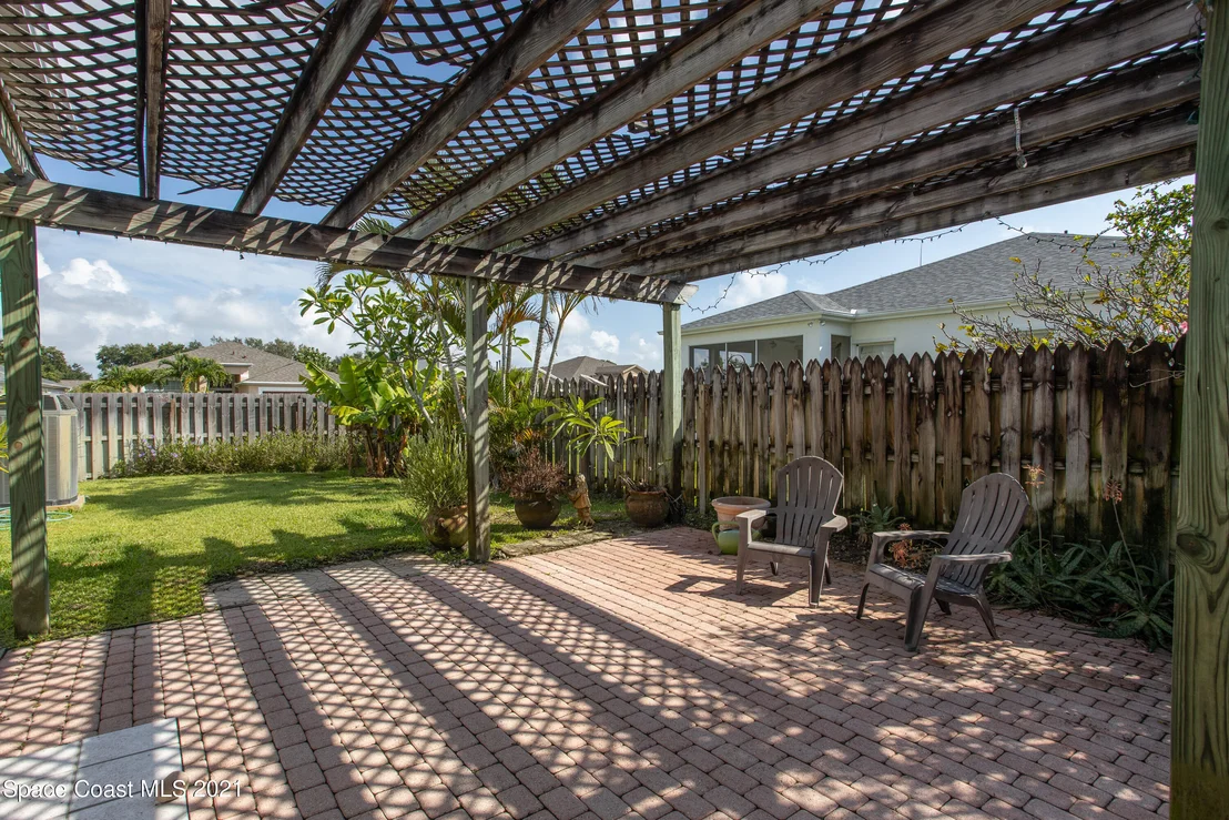 Photo of 8060 Bracken Lane