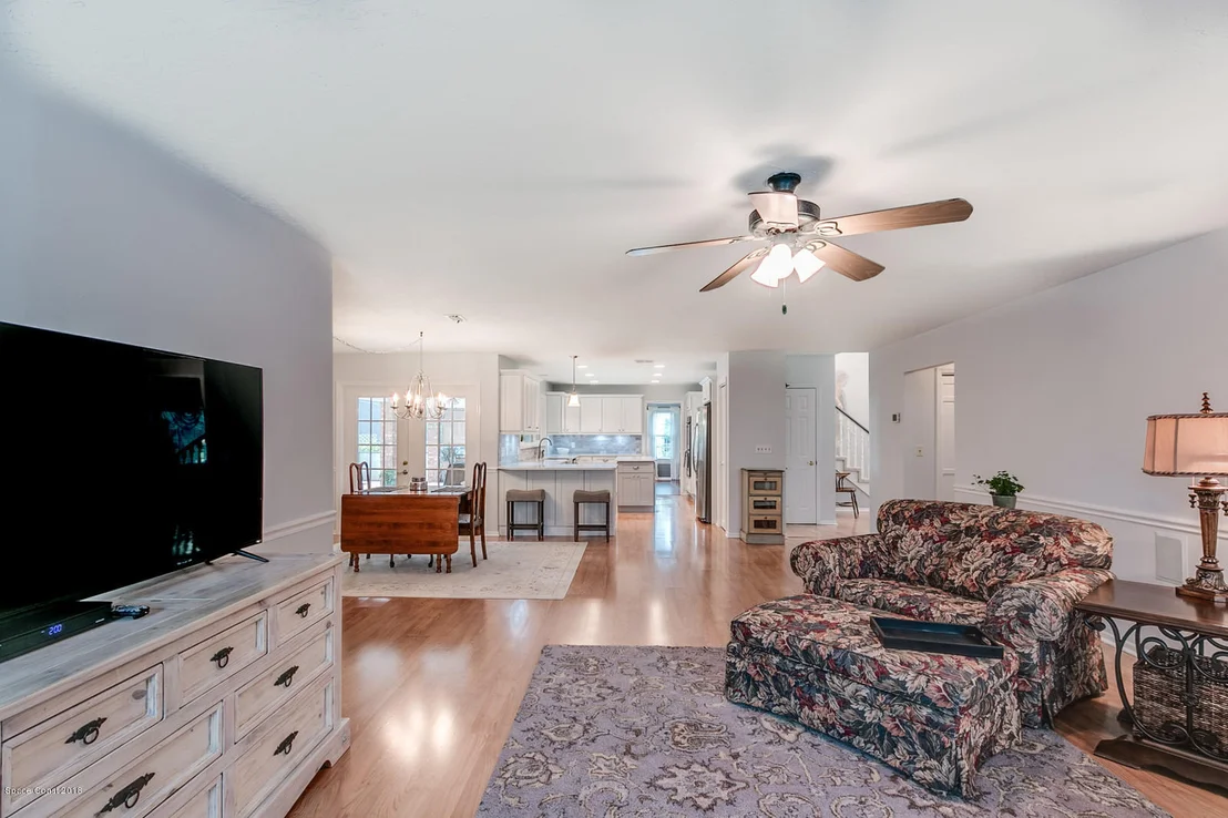Photo of 685 Woodbridge Drive