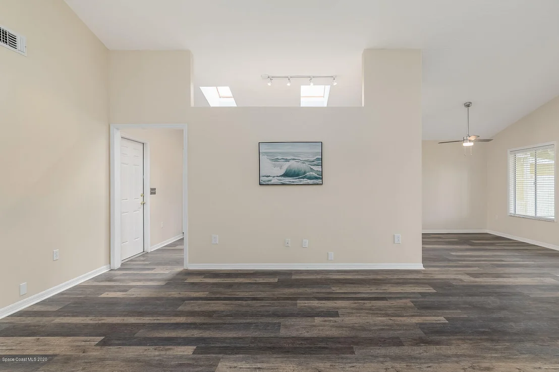 Photo of 1002 S Fork Circle