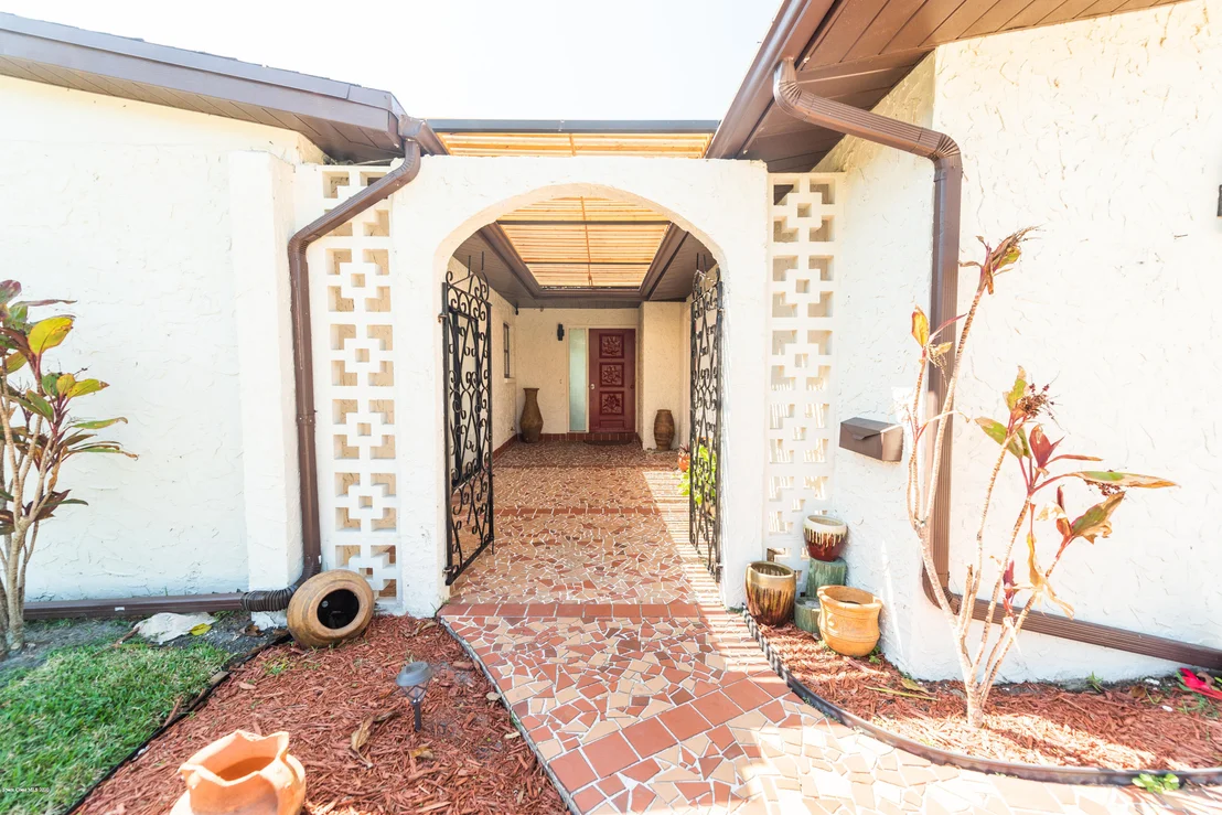 Photo of 1333 Estridge Drive
