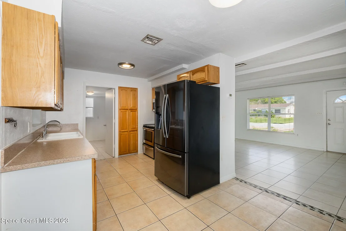 Photo of 2697 Locksley Road