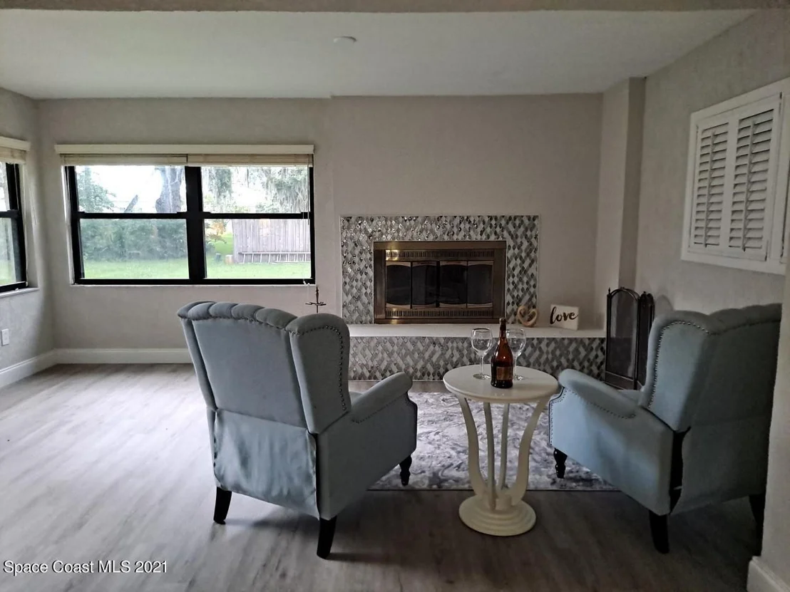 Photo of 605 Pinehurst Circle NE
