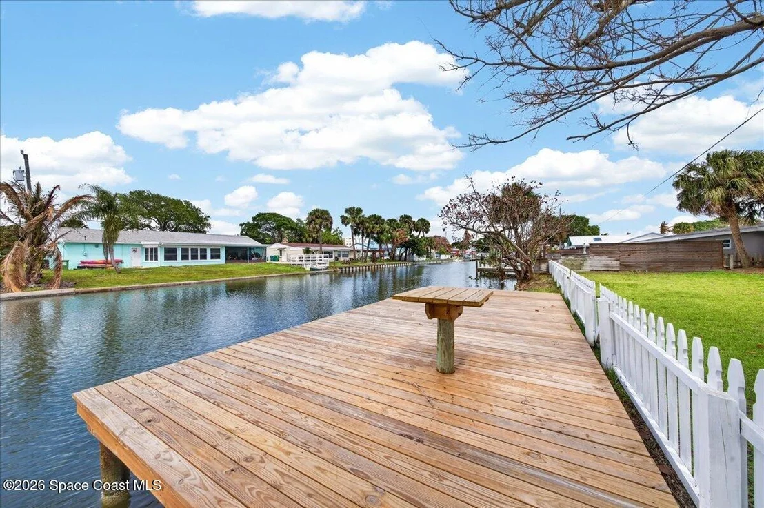 Photo of 433 Blakey Boulevard