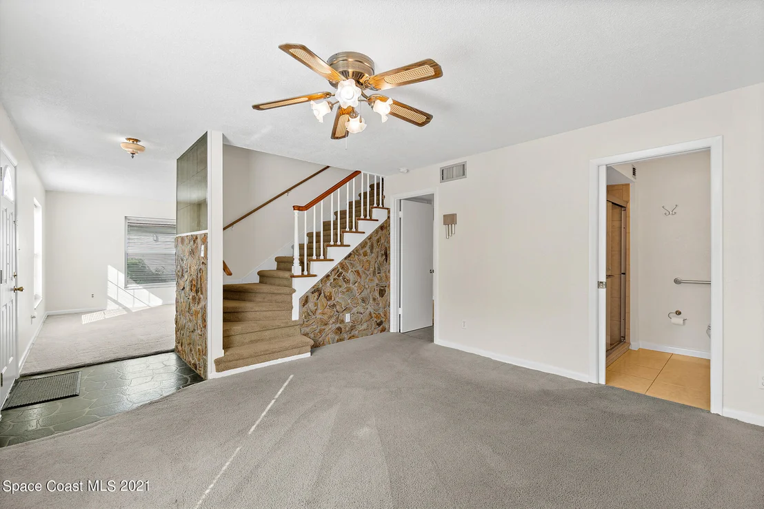 Photo of 1726 Golfview Drive