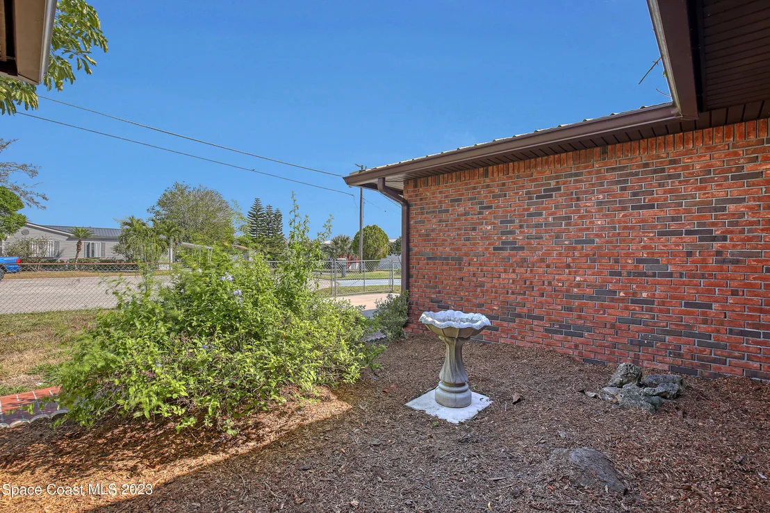Photo of 2638 SE 32nd Street