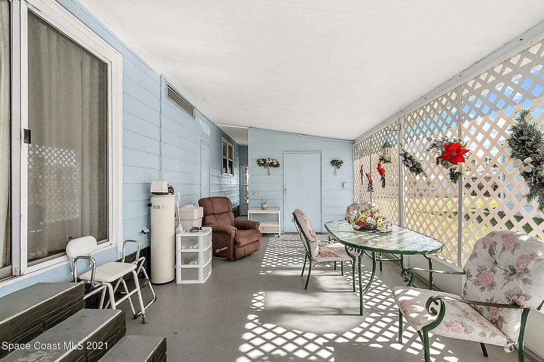 Photo of 566 Jennifer Circle