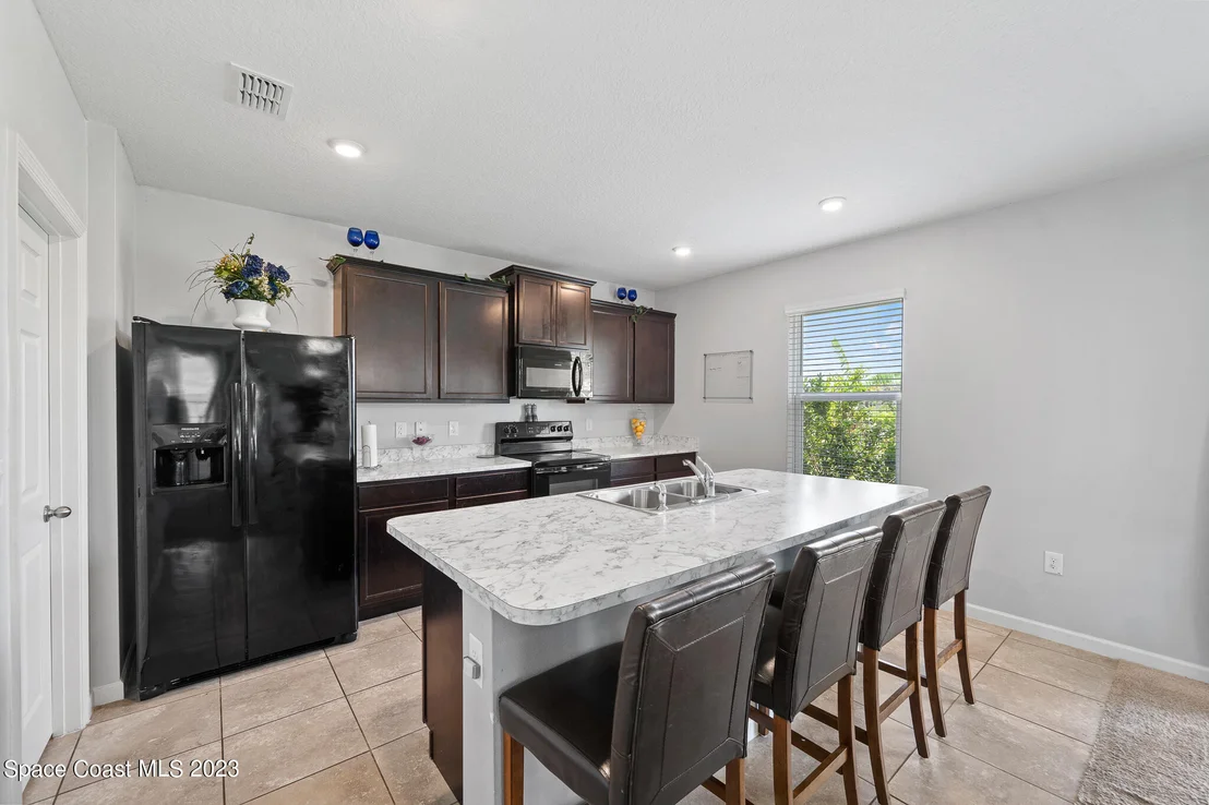 Photo of 215 Sorrento Drive